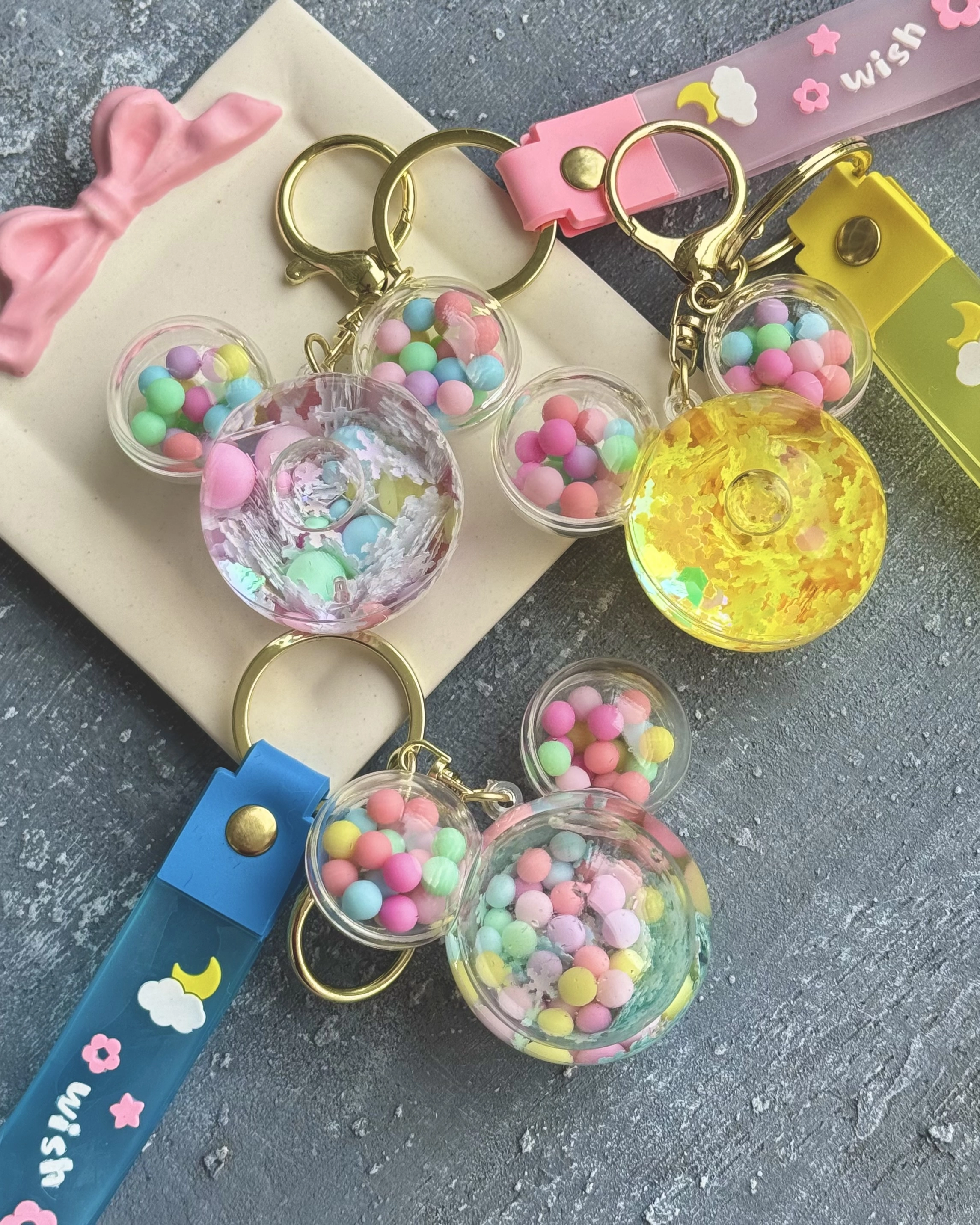 İçi Sulu Minnie Anahtarlık & Çanta Süsü