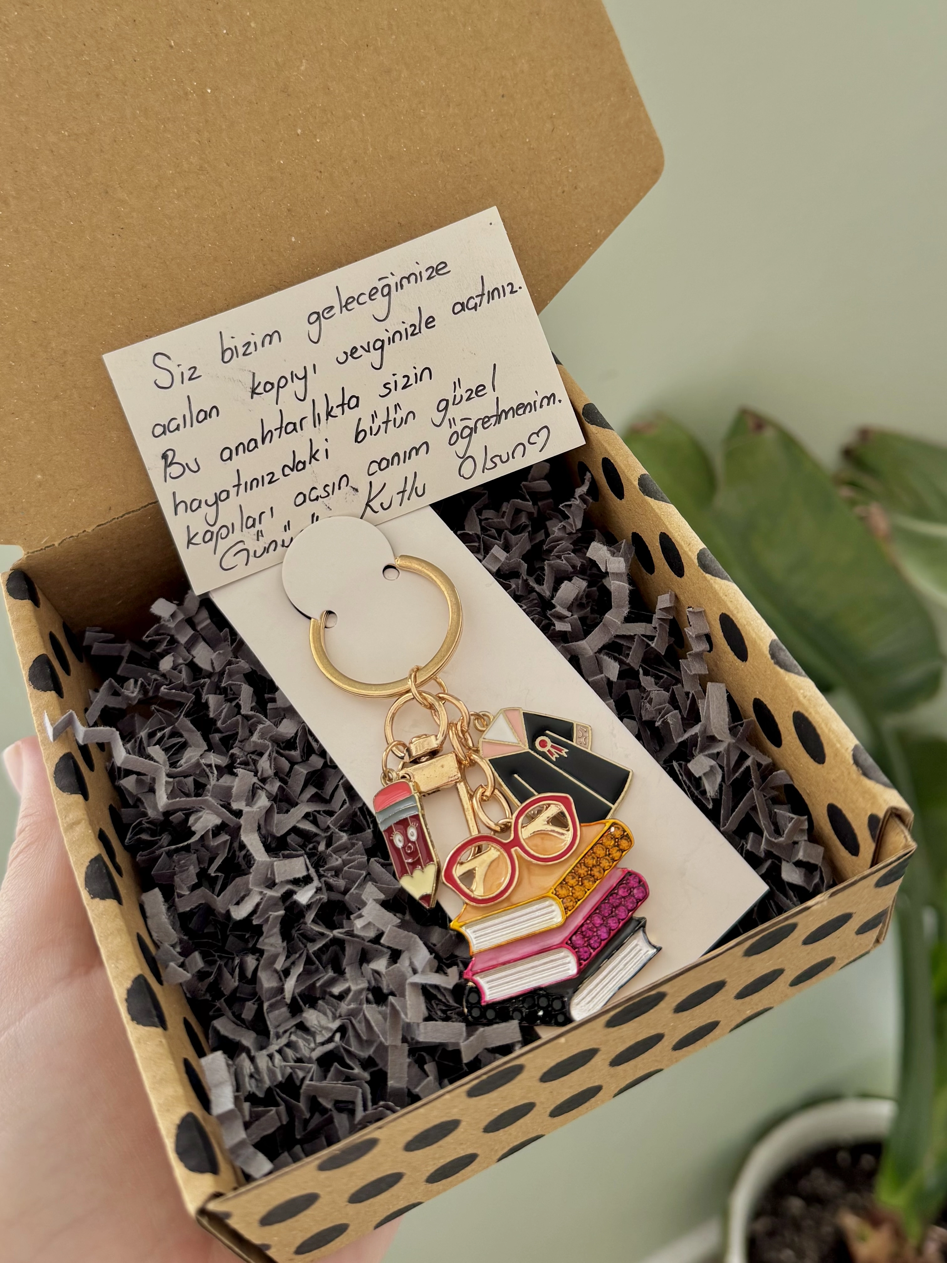 Kitaplı Öğretmen Anahtarlık